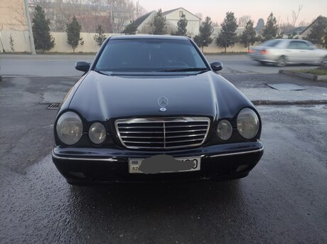 Mercedes E 240 2002