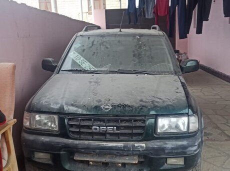 Opel Frontera 2000