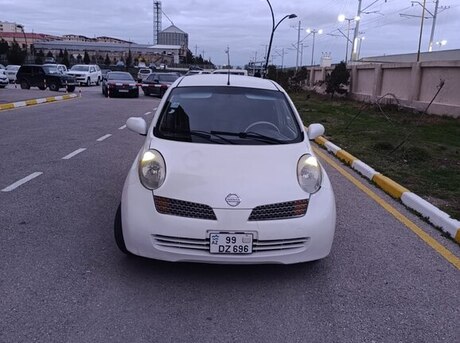 Nissan March 2002