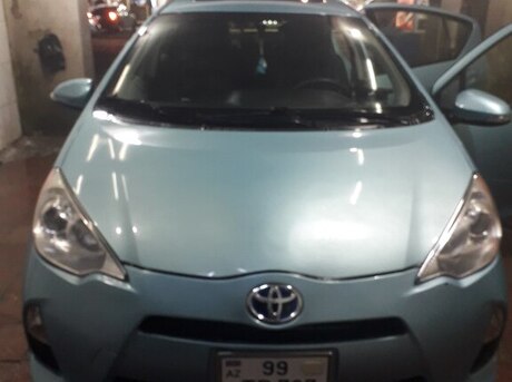 Toyota Prius C 2013