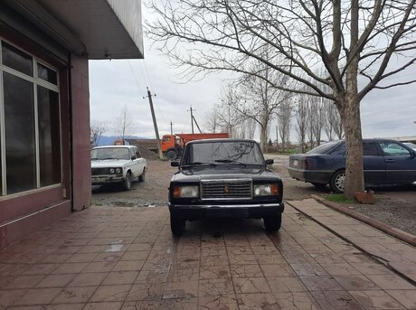 LADA (VAZ) 2107 2010
