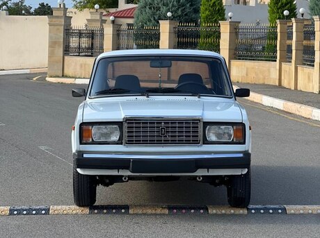 LADA (VAZ) 2107 2010
