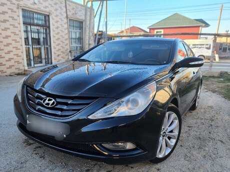 Hyundai Sonata 2011