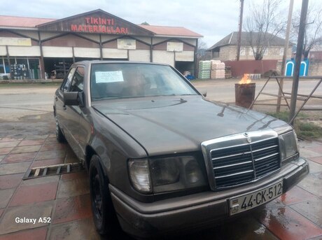 Mercedes E 200 1990