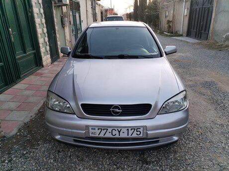 Opel Astra 2000