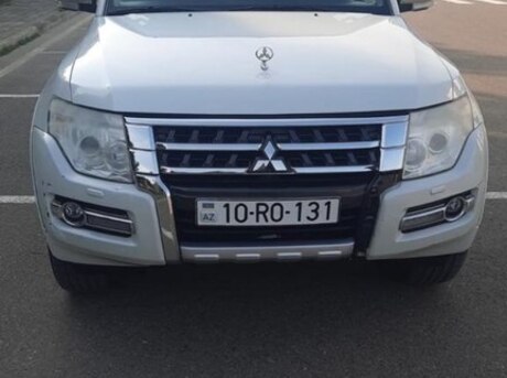 Mitsubishi Pajero 2014