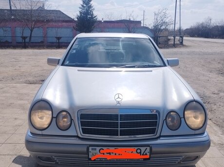 Mercedes E 240 1998