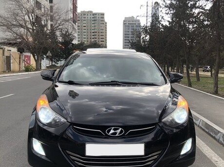 Hyundai Elantra 2011
