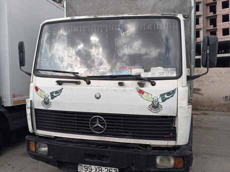 Mercedes 709 D 1991