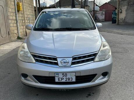Nissan Tiida 2012