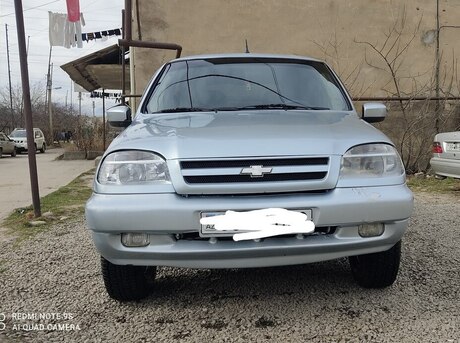 Chevrolet Niva 2005