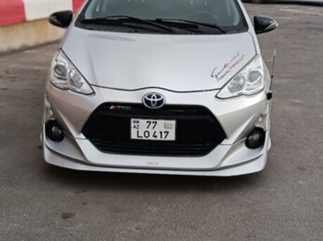 Toyota Prius C 2015