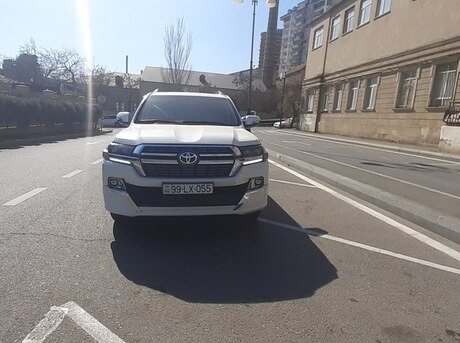 Toyota Land Cruiser 2013