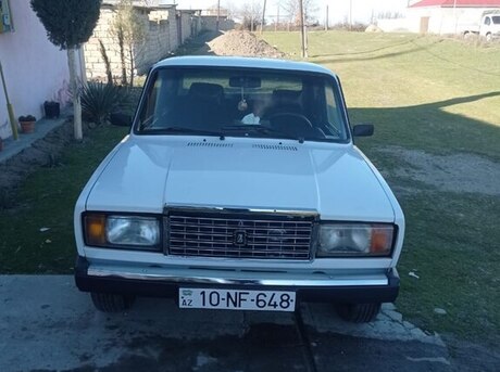 LADA (VAZ) 2107 2004