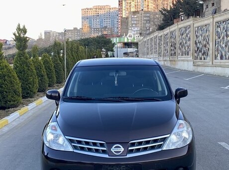 Nissan Tiida 2011