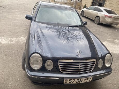 Mercedes E 240 1999