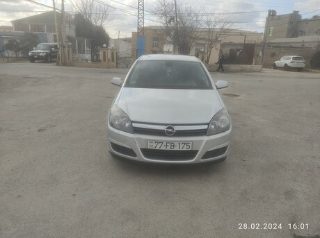 Opel Astra 2004