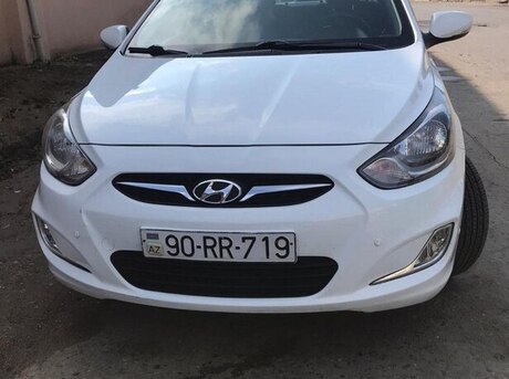 Hyundai Accent 2012