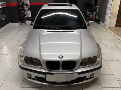 BMW 325 2000