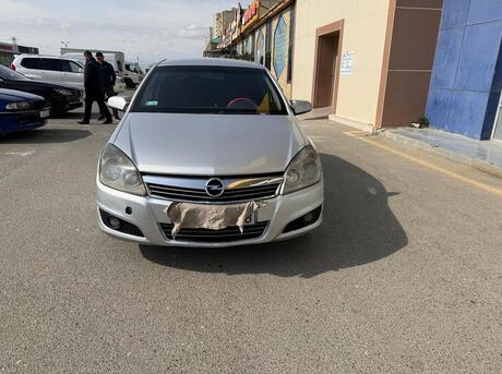 Opel Astra 2008