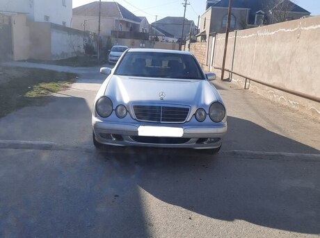 Mercedes E 220 1999