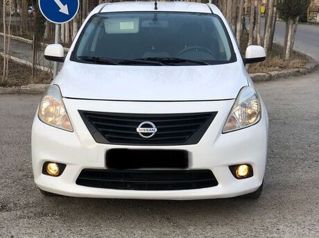 Nissan Sunny 2013