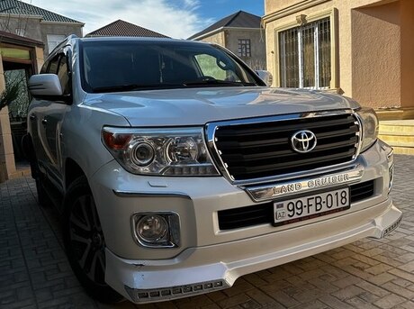 Toyota Land Cruiser 2011