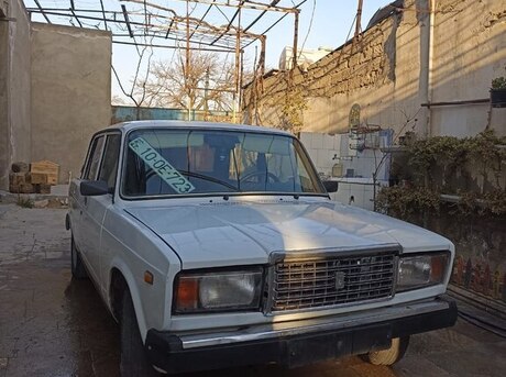 LADA (VAZ) 2107 2005