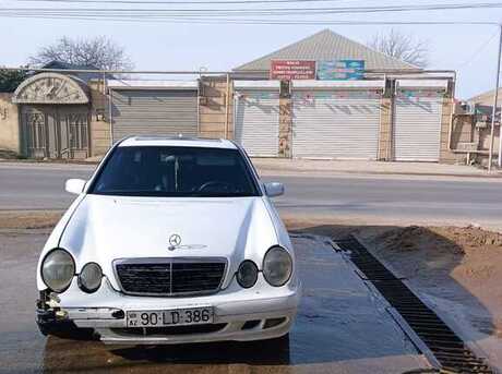 Mercedes E 220 1998
