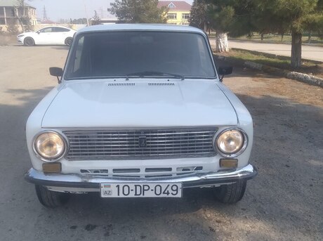 LADA (VAZ) 21011 1980