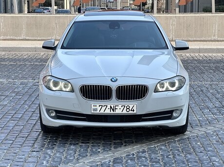 BMW 520 2011