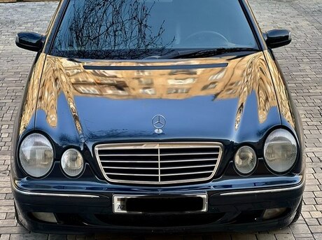 Mercedes E 270 2000