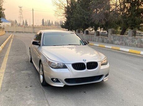 BMW 520 2003