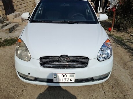 Hyundai Accent 2010