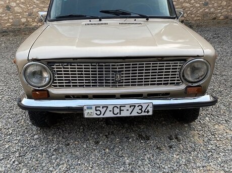 LADA (VAZ) 21011 1982
