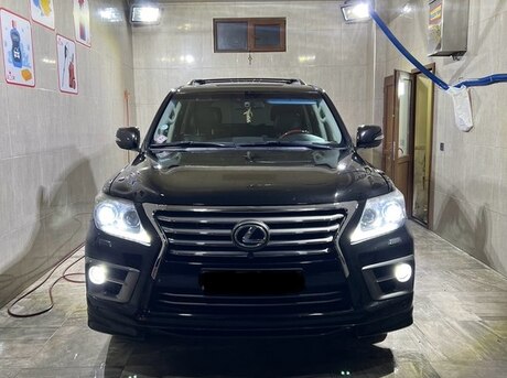 Lexus LX 570 2013