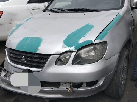 Mitsubishi Airtrek 2001