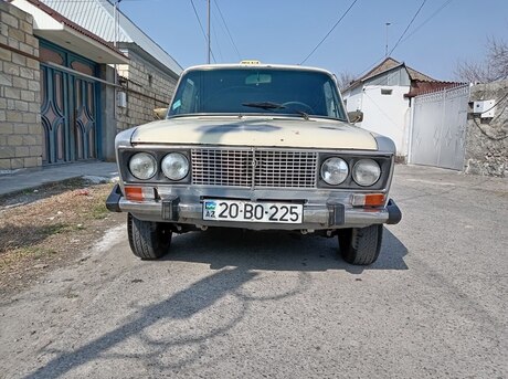 LADA (VAZ) 21011 1982