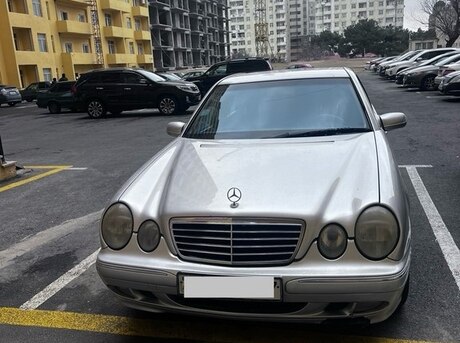 Mercedes E 270 2001