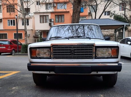 LADA (VAZ) 2107 2004