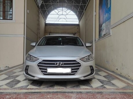 Hyundai Elantra 2016