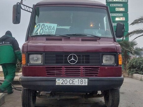 Mercedes 208 D 1993