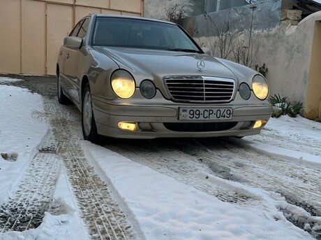 Mercedes E 240 2000