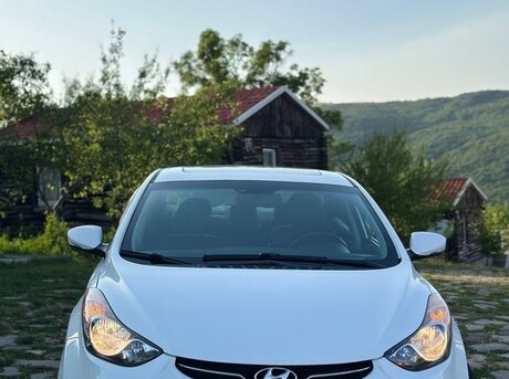 Hyundai Elantra 2011
