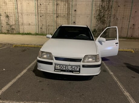 Daewoo Racer 1993