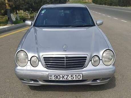 Mercedes E 220 2001