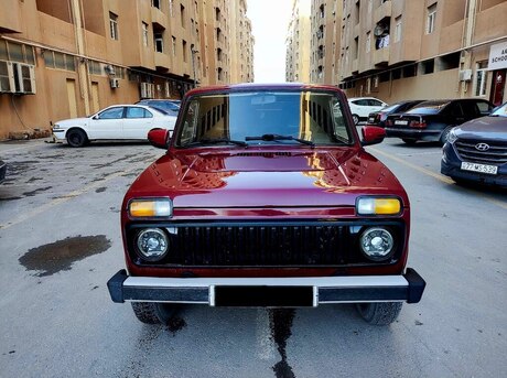 LADA (VAZ) Niva 2012