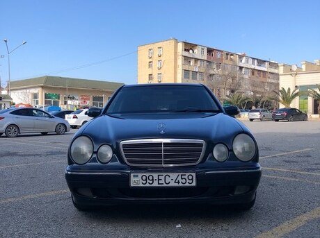 Mercedes E 220 2001
