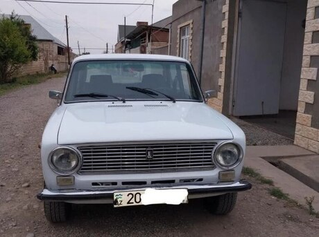 LADA (VAZ) 21011 1986