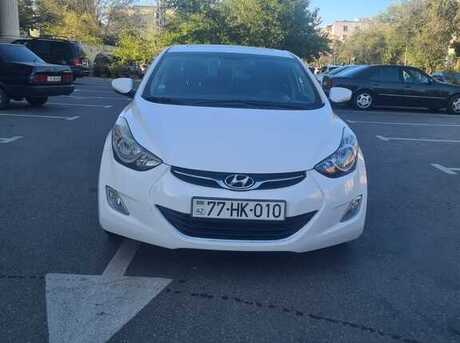 Hyundai Elantra 2012